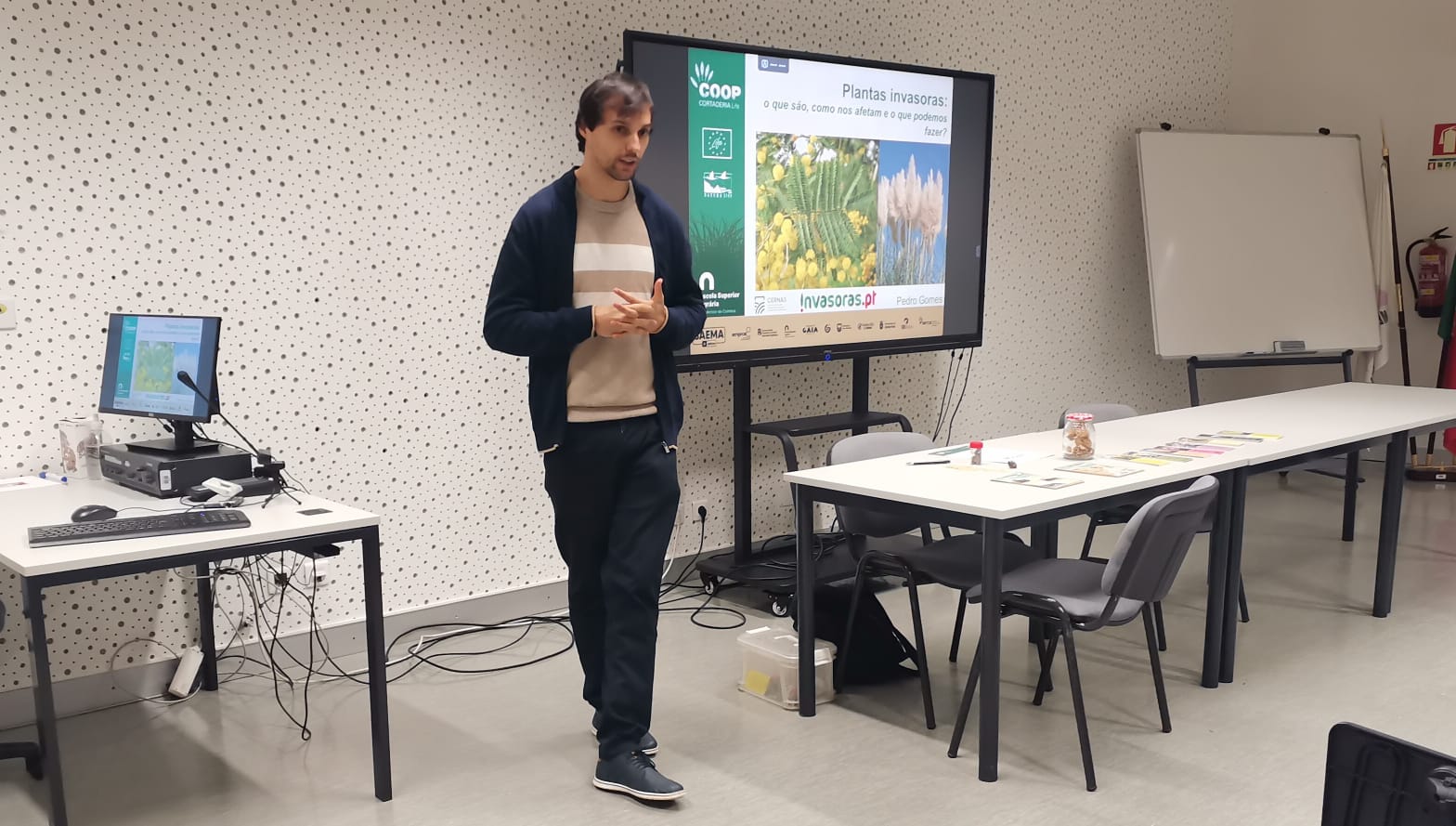 Sessão temática sobre plantas invasoras (foto 2)